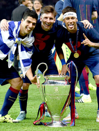 [NBA]湖人建队太奇葩！艾顿软货，其余配角攻守不兼备，替补存多个混子