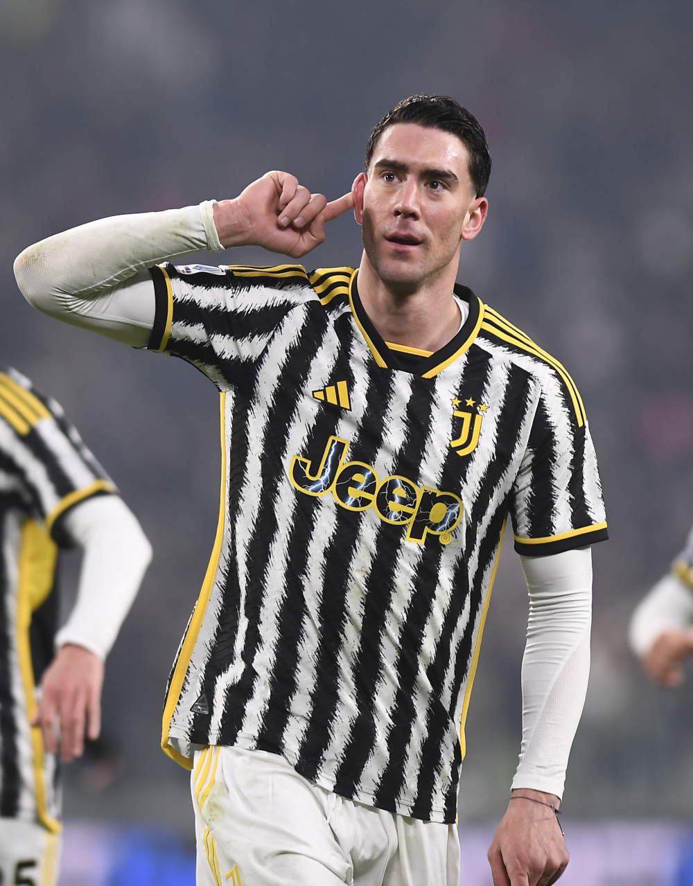 威少22+5+7大战东契奇42分，德罗赞32分力压詹皇，湖人不敌国王