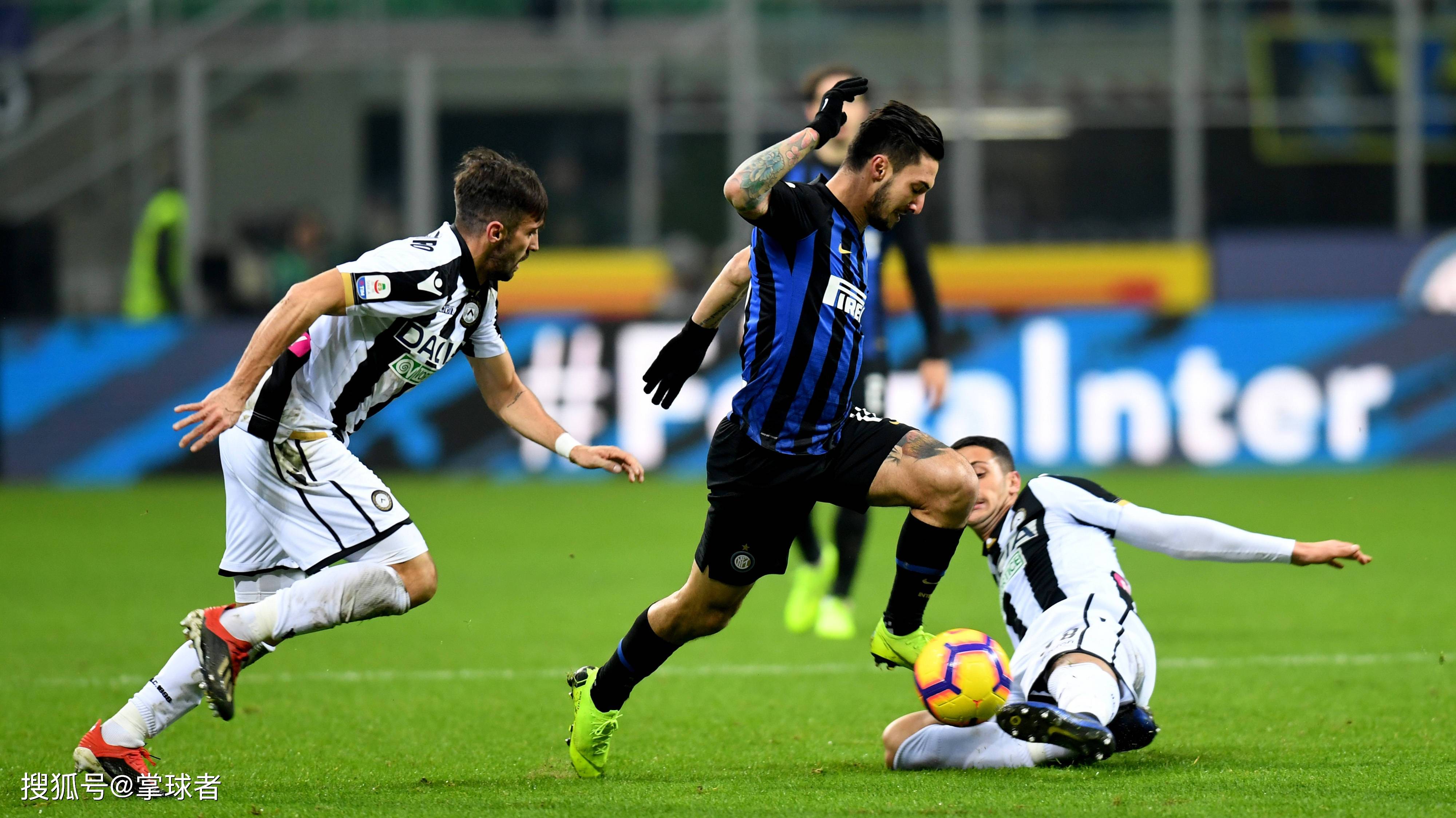 广东上半场43-38浙江！徐杰复出砍11分