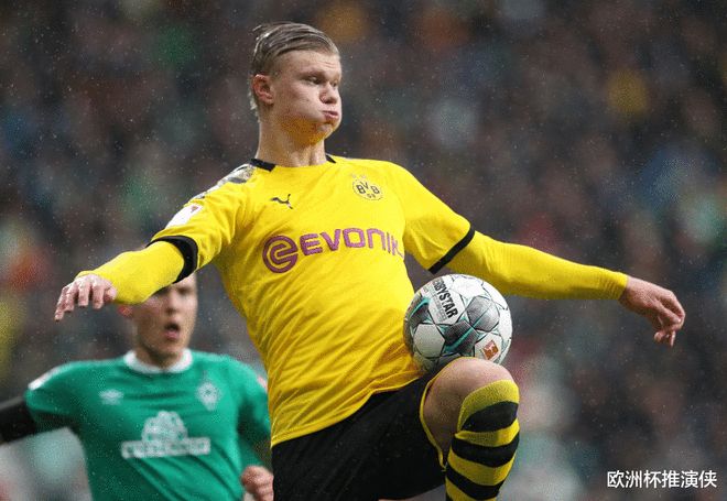 补强后防！曝曼联盯上德甲1米96巨塔