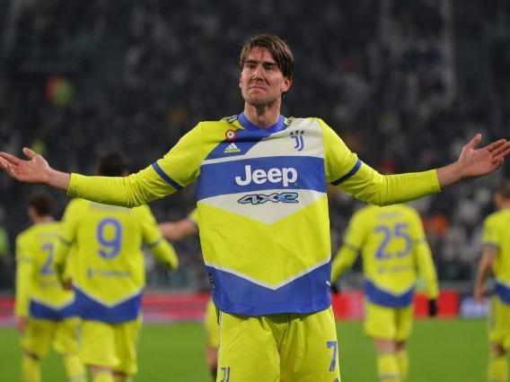 广厦九连胜双杀首钢 孙铭徽超郭艾伦 周琦空砍